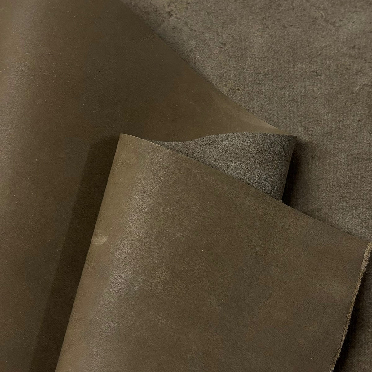 Krava Vegetable Tanned Calf Crust