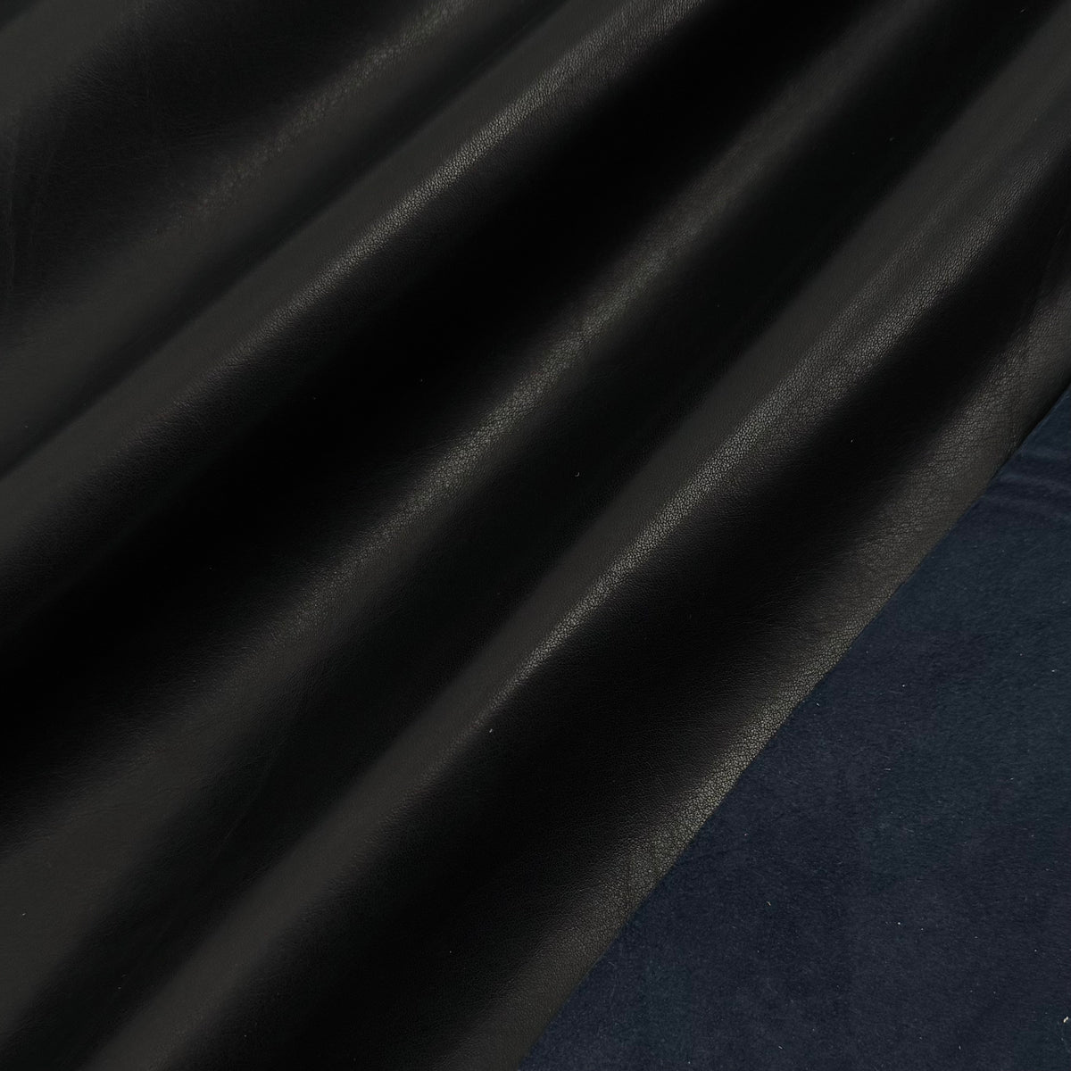 New England Cow | Apparel Weight