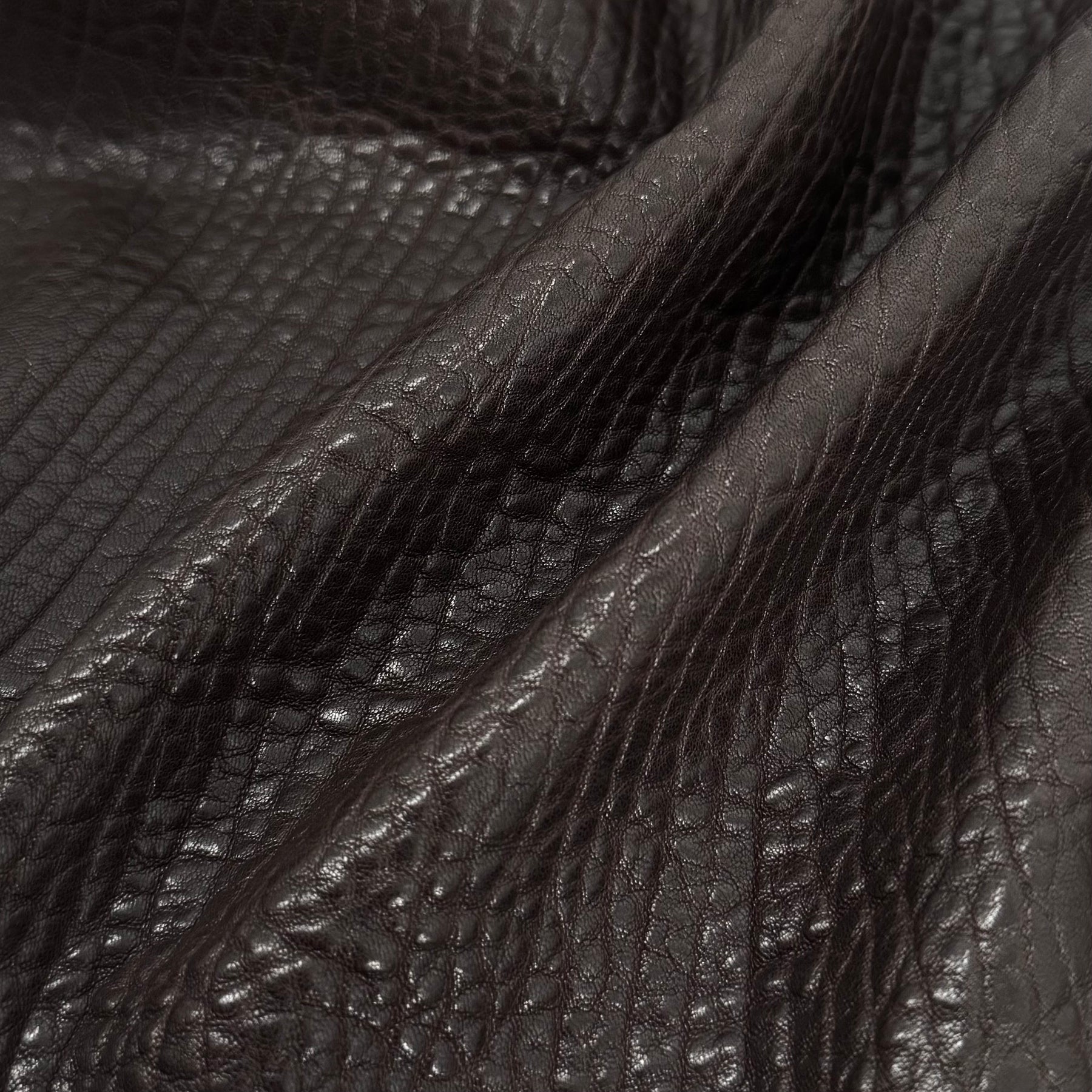 Austin Shrunken Bubble Lamb