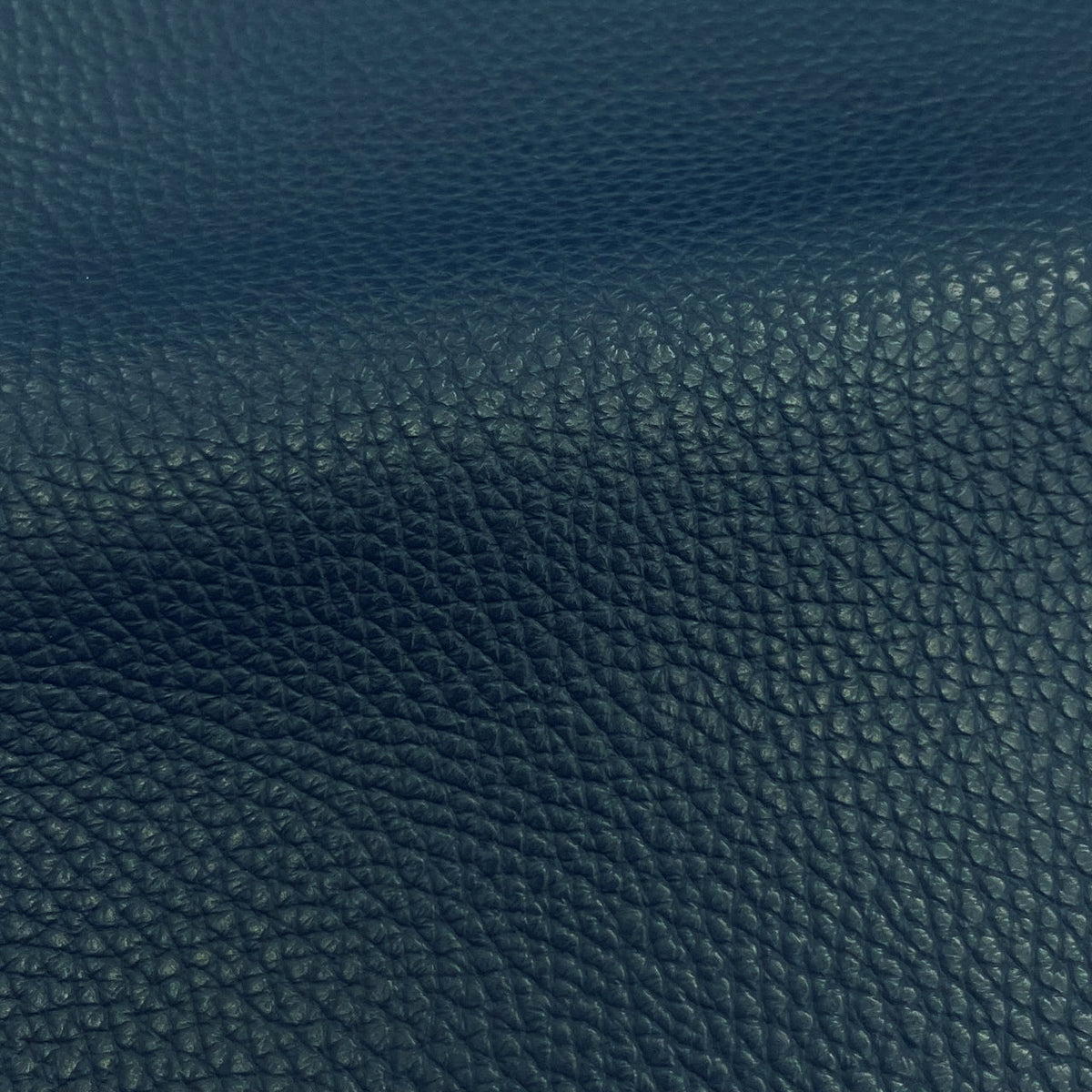 Navajo Cow Pebble Grain Hide | Swatches