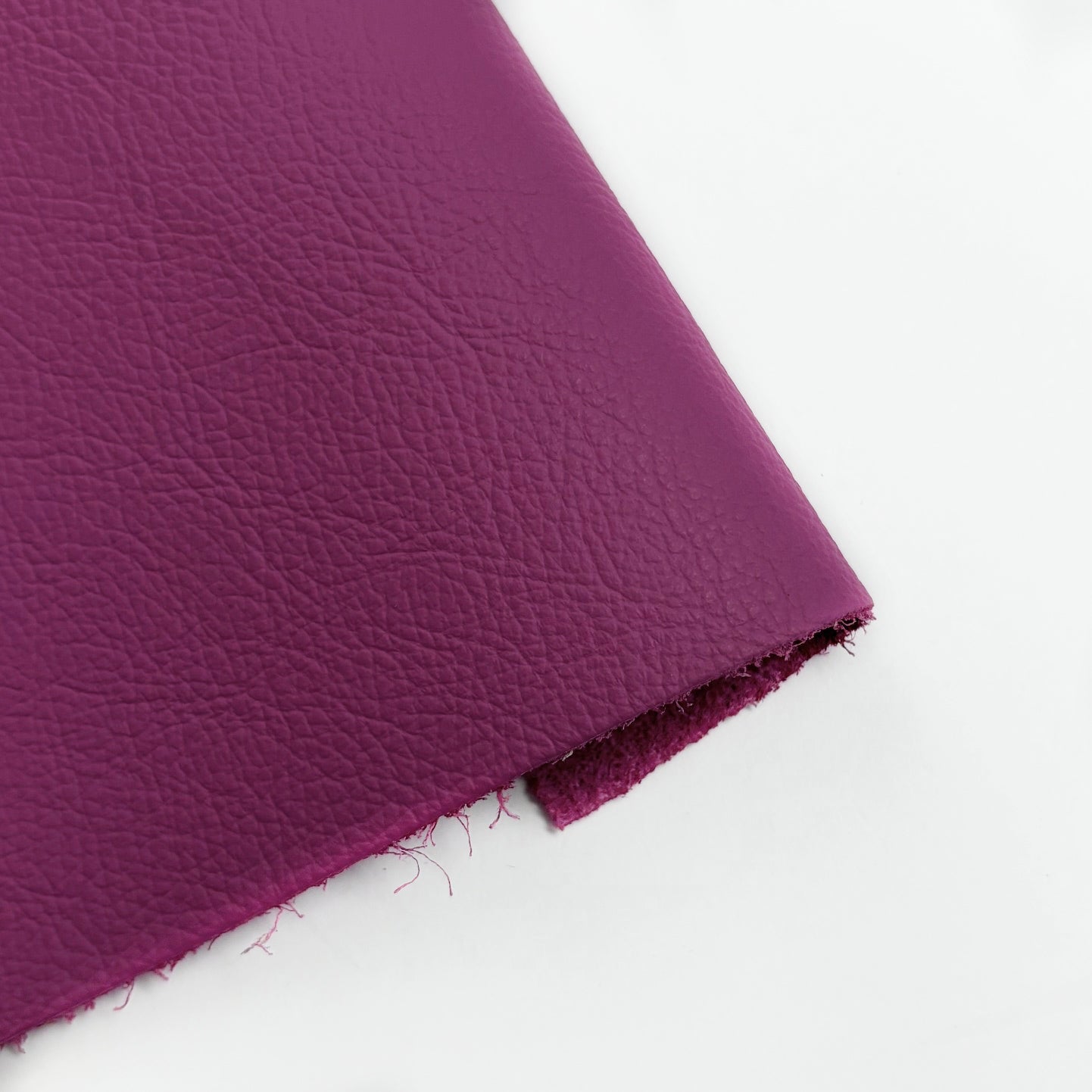 Swatches | Argus German Upholstery Embossed Flame Retardant Cow Leather