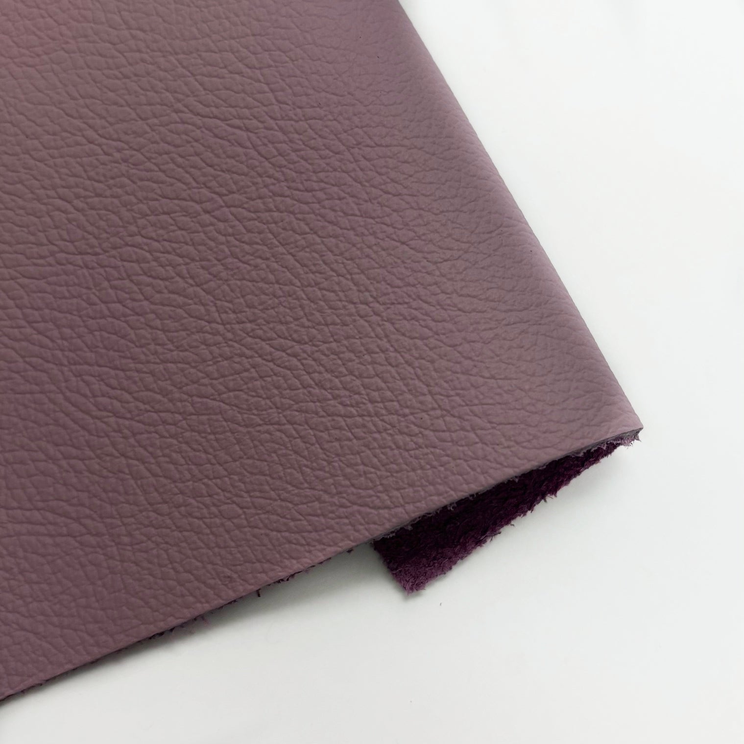 Swatches | Argus German Upholstery Embossed Flame Retardant Cow Leather