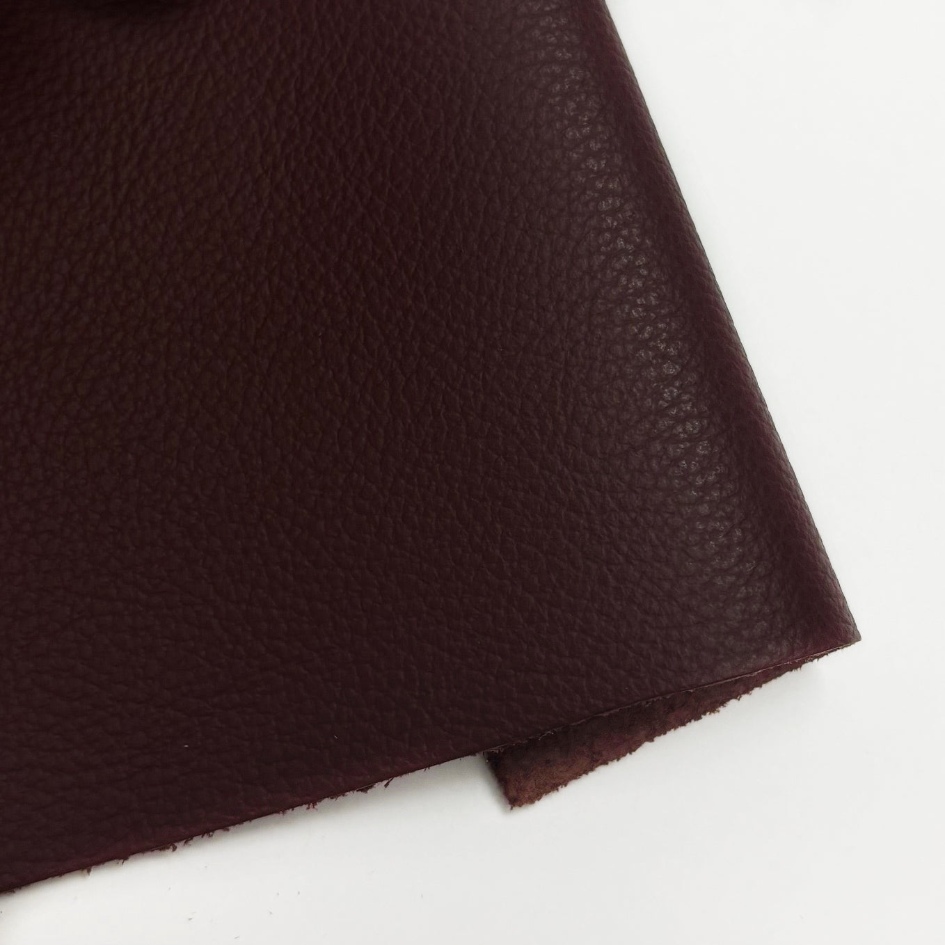 Swatches | Argus German Upholstery Embossed Flame Retardant Cow Leather