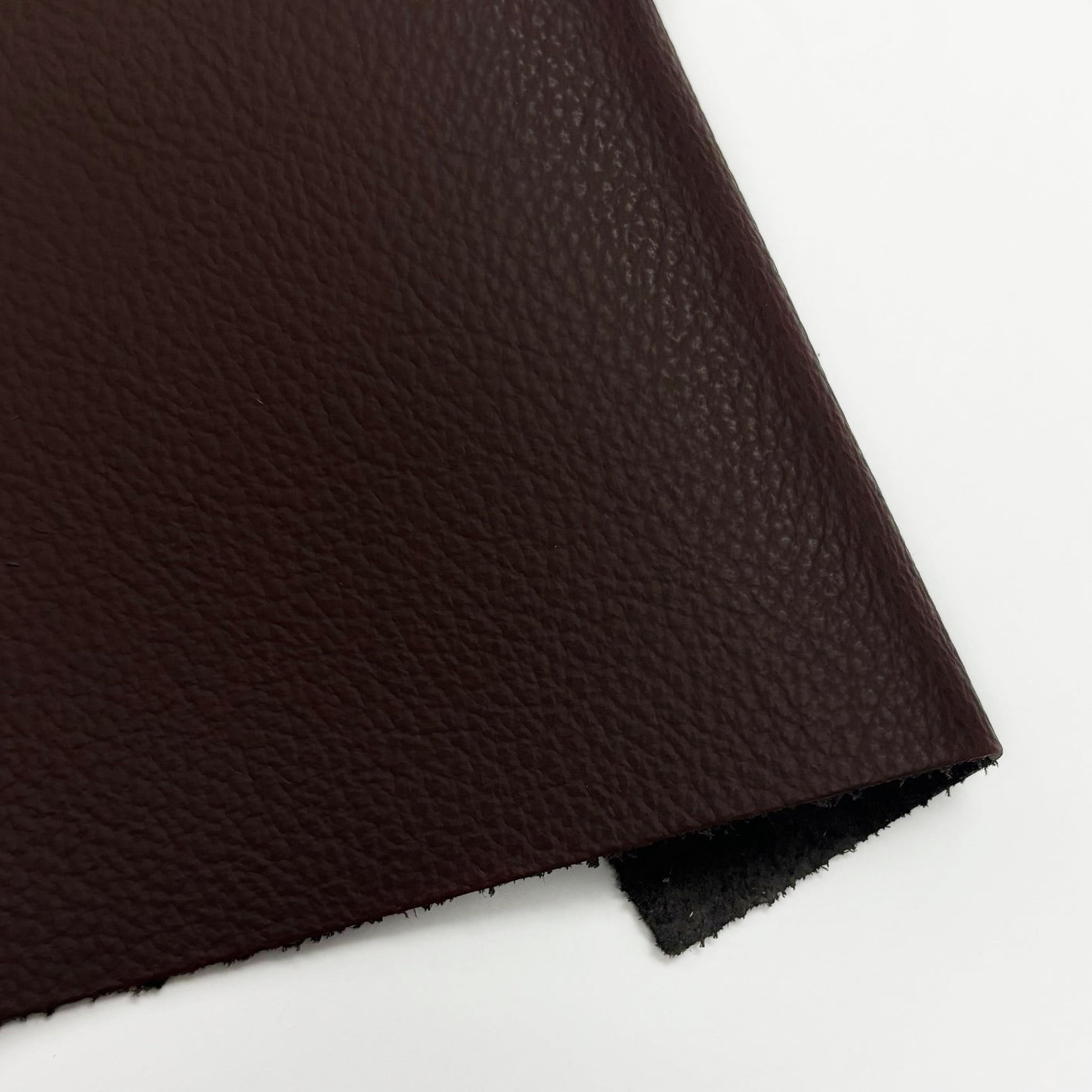 Swatches | Argus German Upholstery Embossed Flame Retardant Cow Leather