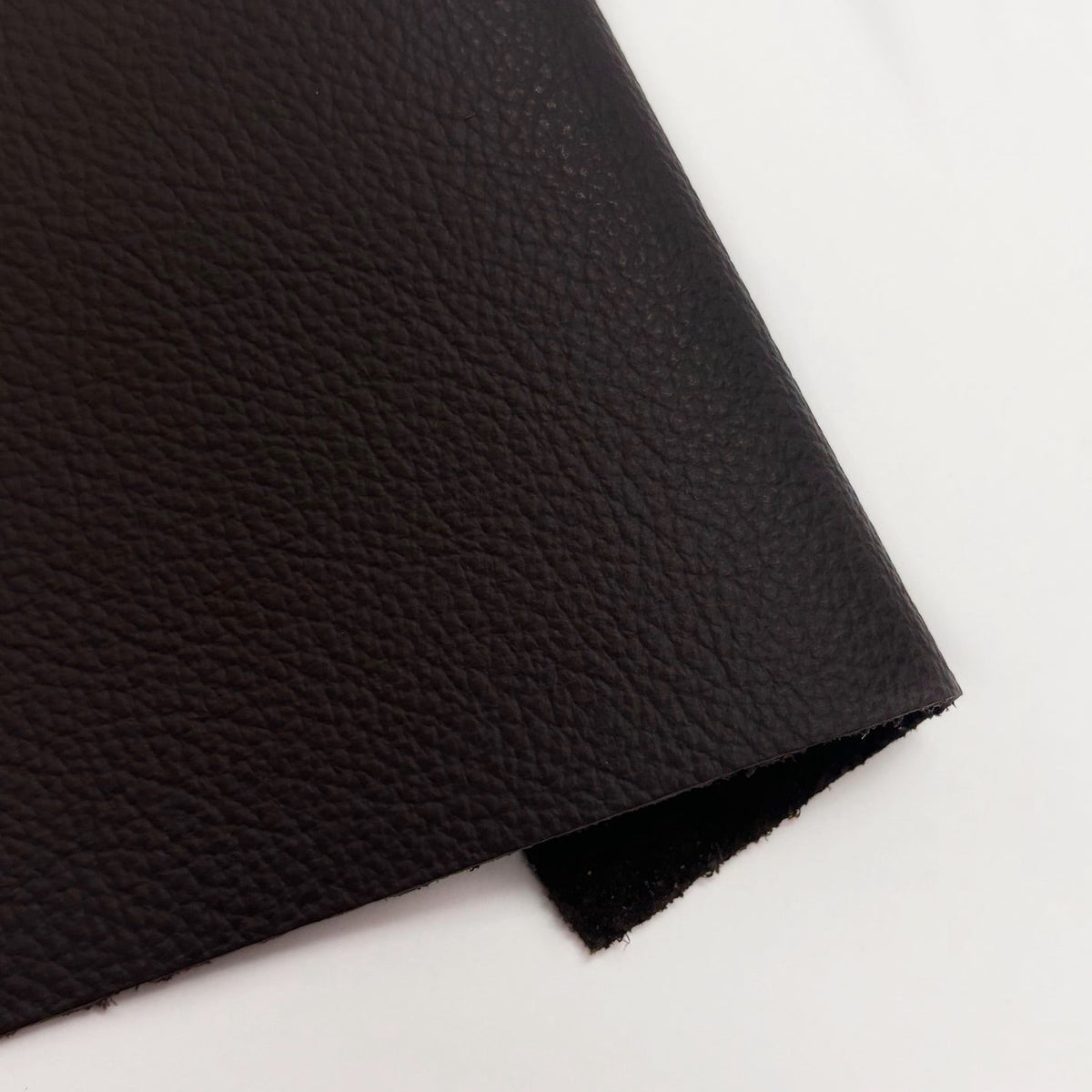 Swatches | Argus German Upholstery Embossed Flame Retardant Cow Leather