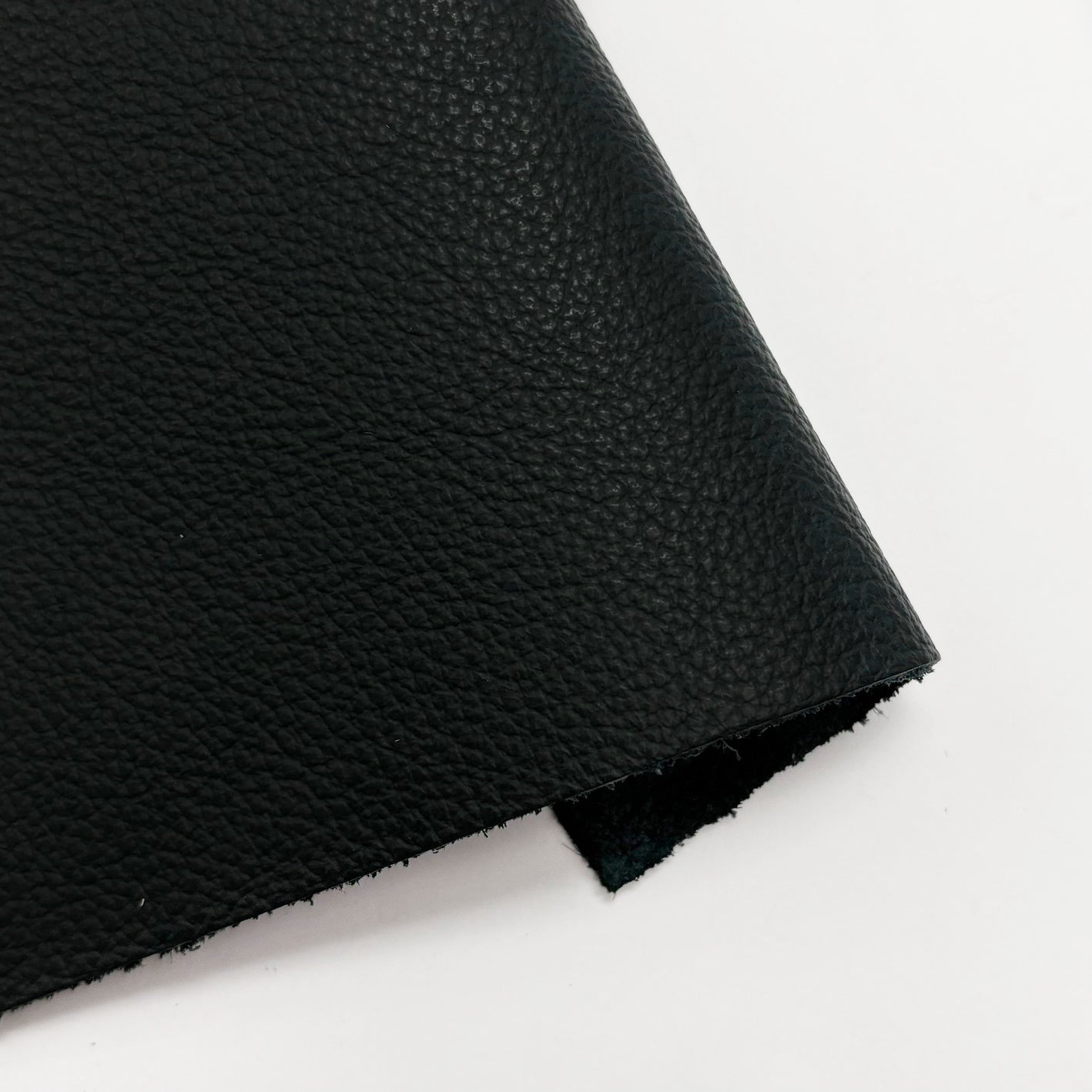 Swatches | Argus German Upholstery Embossed Flame Retardant Cow Leather