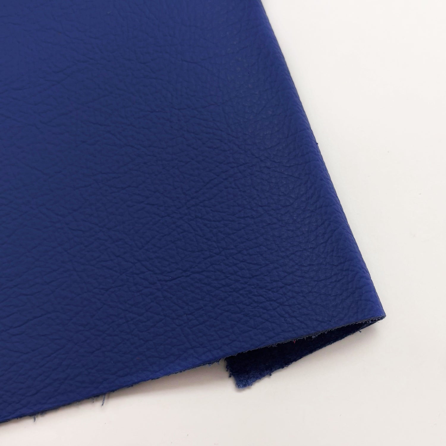 Swatches | Argus German Upholstery Embossed Flame Retardant Cow Leather