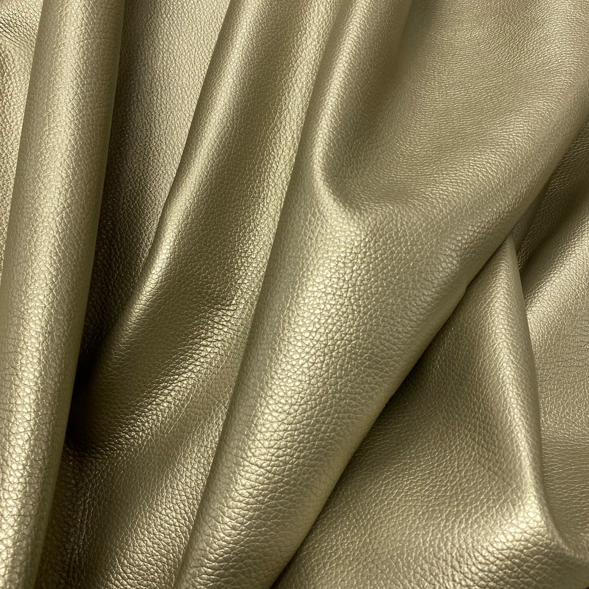 Trevol Cow | Metallic | Ships in 2 weeks