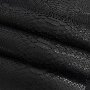 Python Matte | Black | Short Tail Back Cut