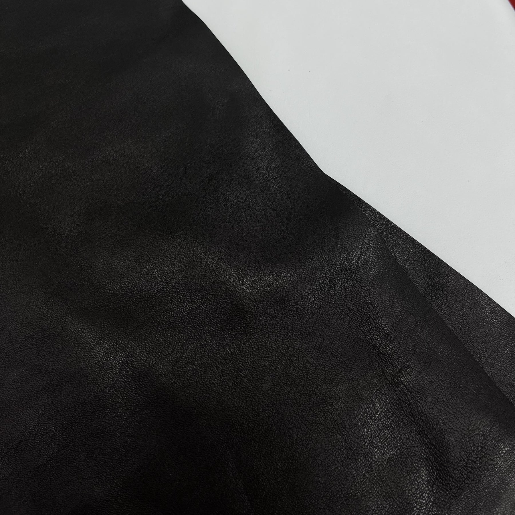 Pre-cut Panel | Black Shiny Nappa Black | 0.9 mm