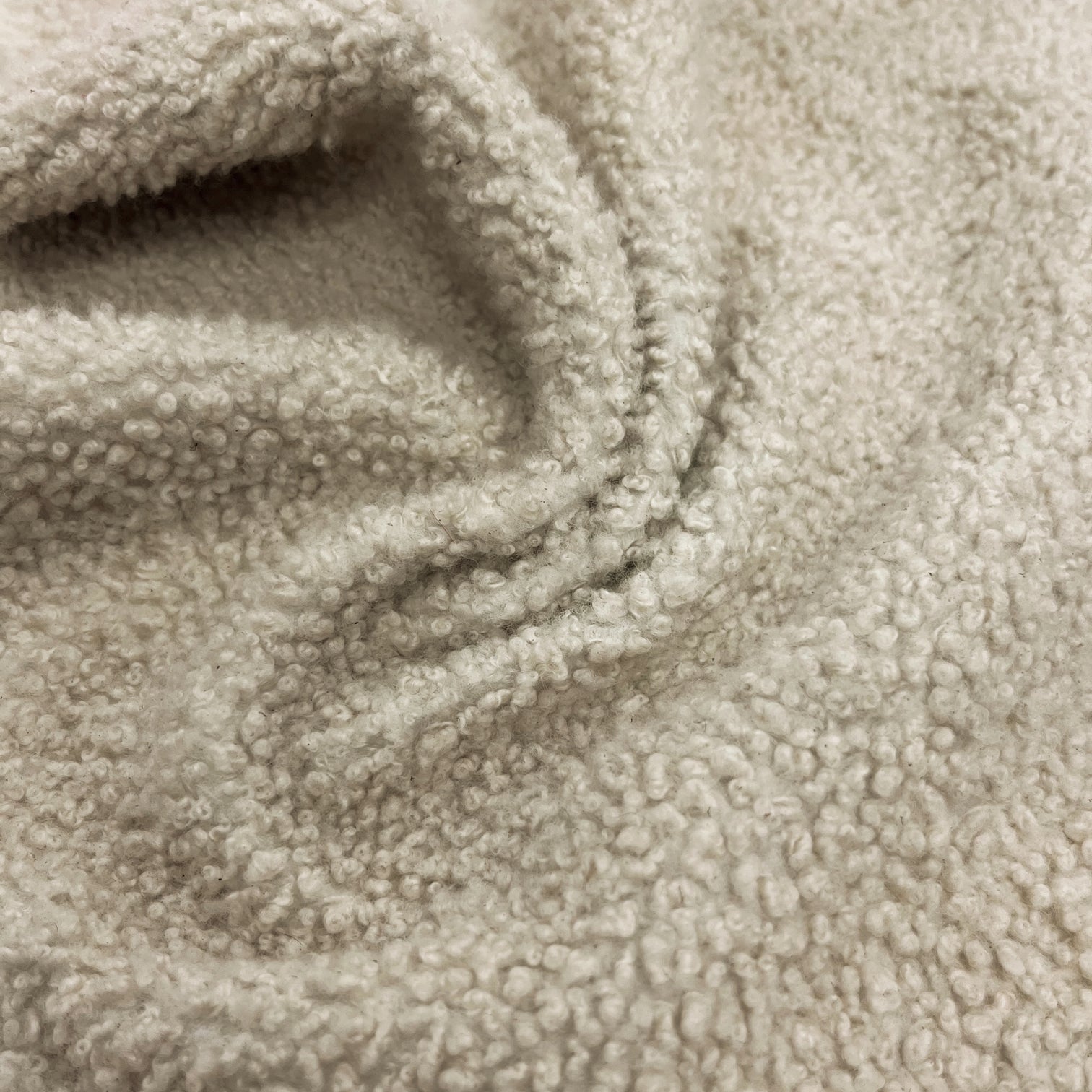 Short Curly Hair Shearling | Natural