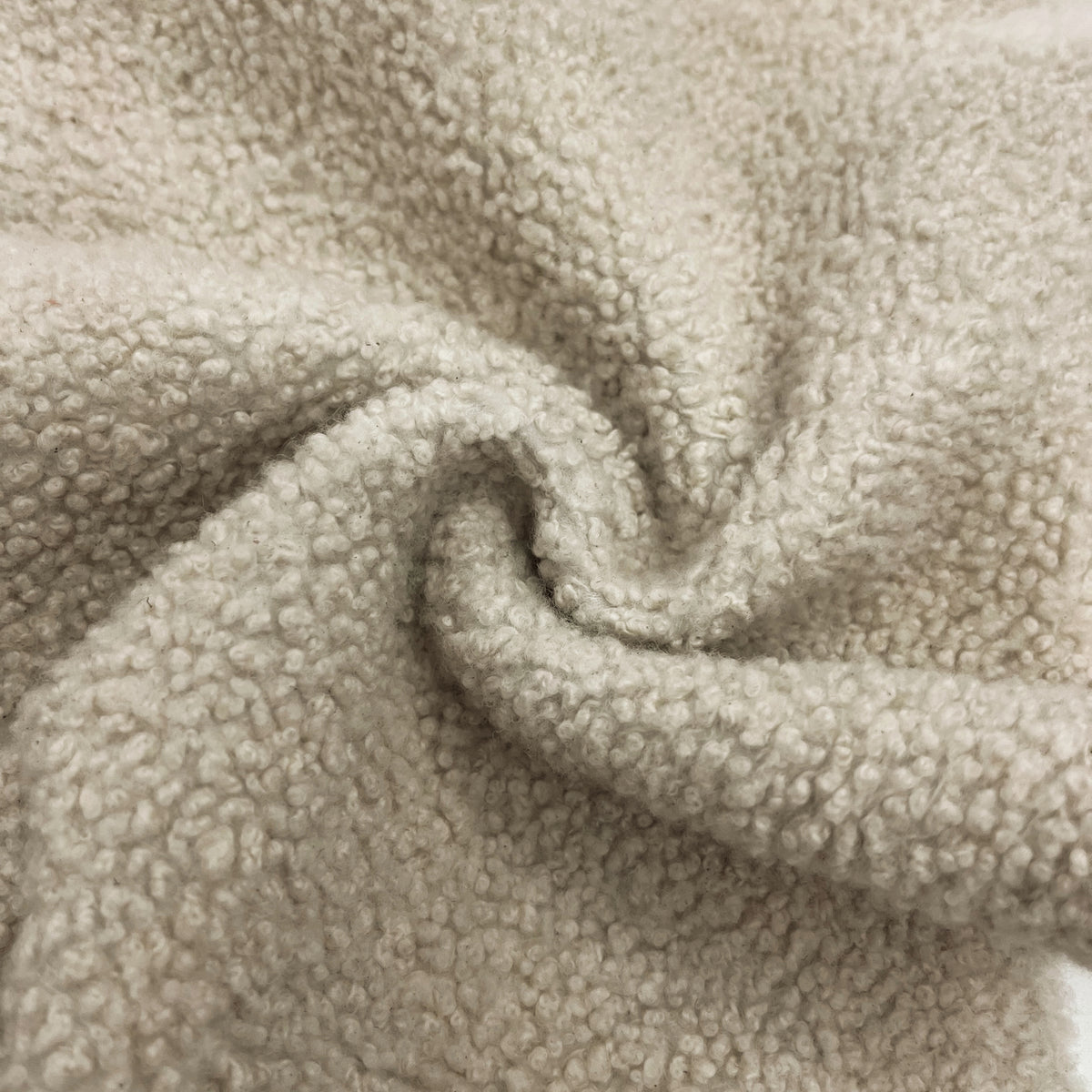 Short Curly Hair Shearling | Natural