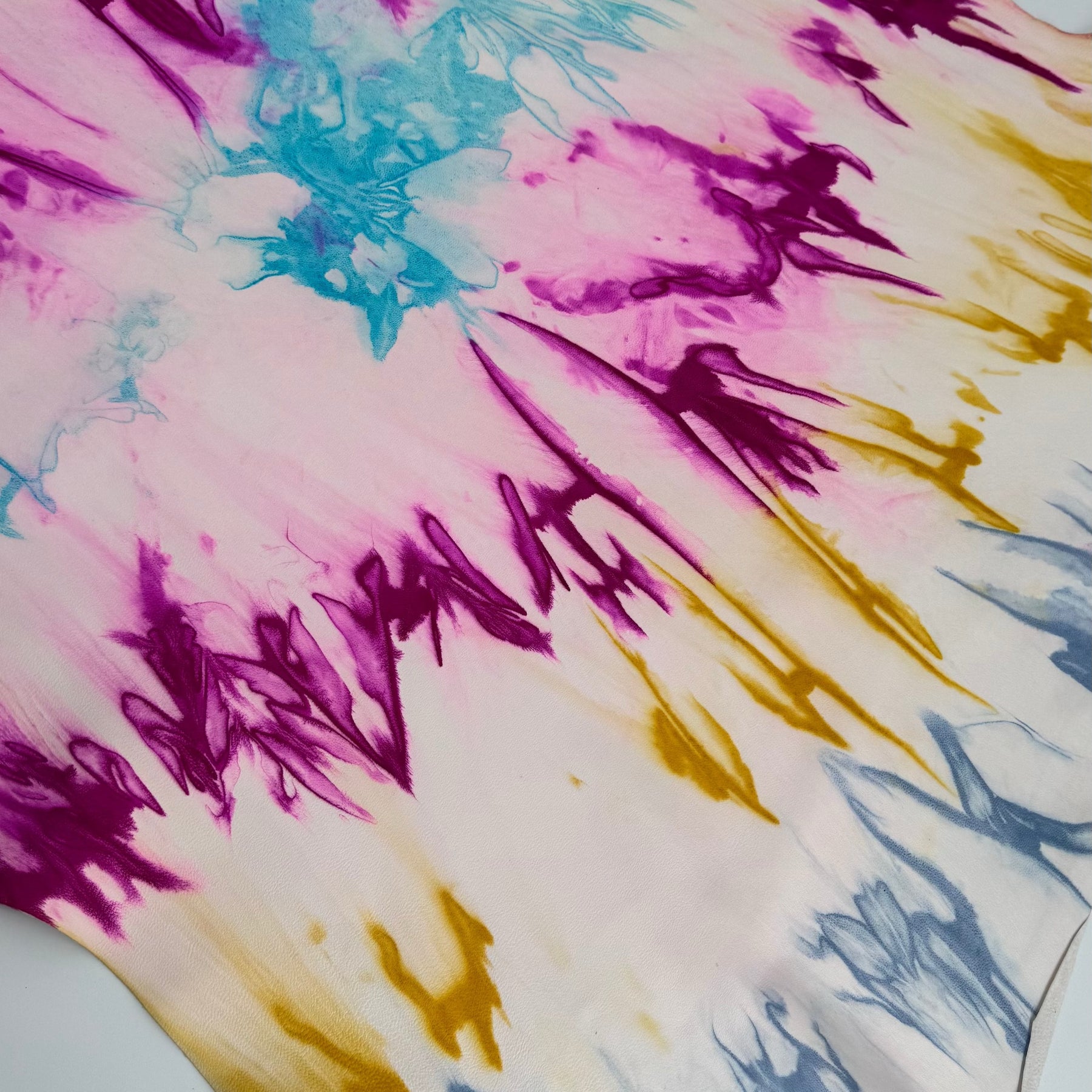 Last Skins - Tie-Dye Lamb | 10% OFF