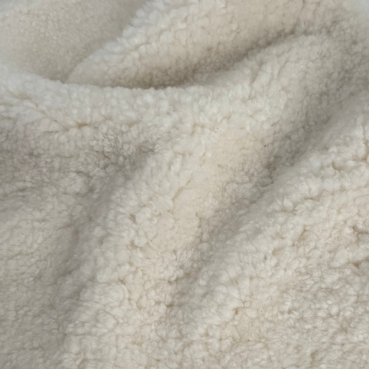 Atrium Upholstery Shearling | 17mm