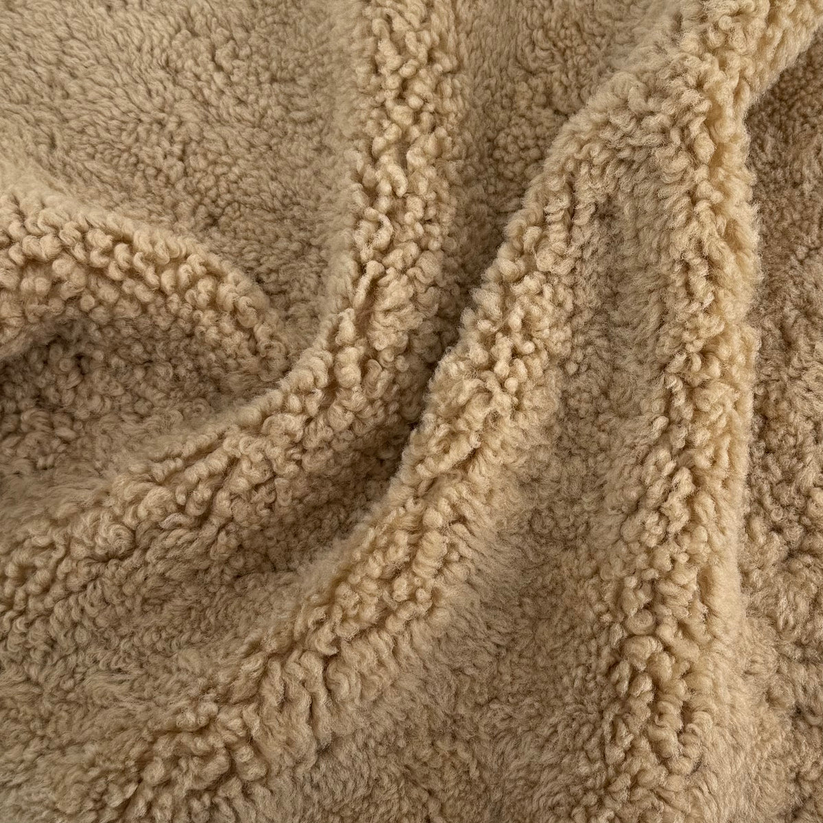 Atrium Upholstery Shearling | 17mm