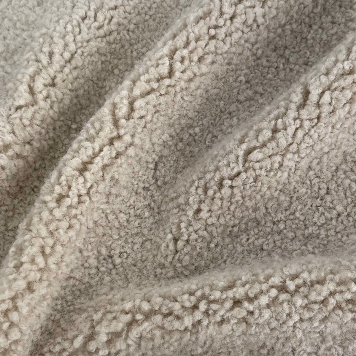 Atrium Upholstery Shearling | 17mm