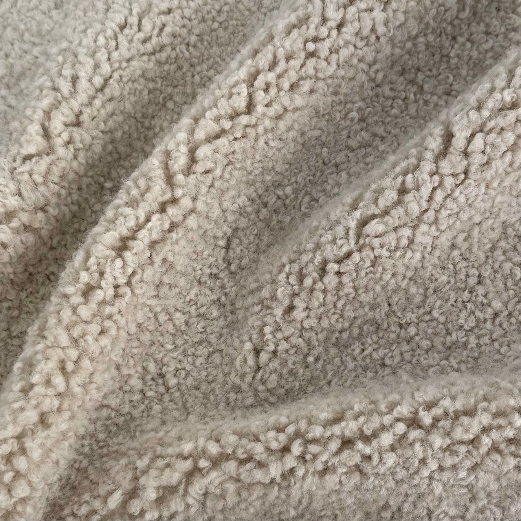 Atrium Upholstery Shearling | 17mm