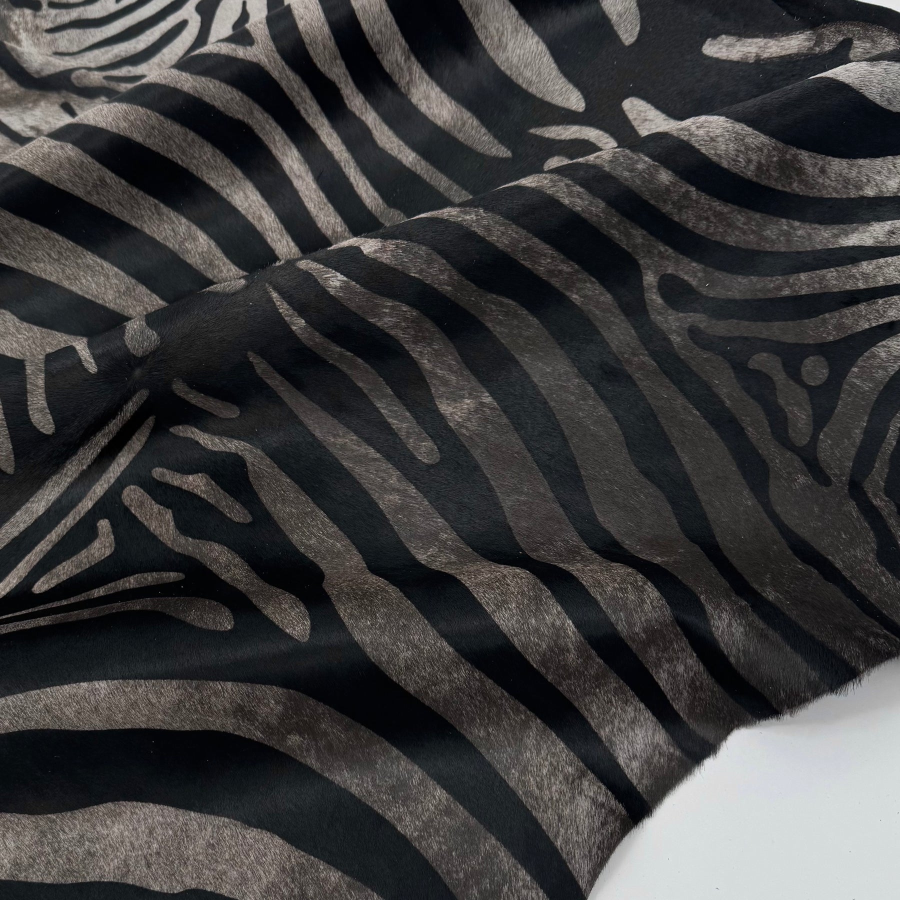 Zebra Hair-On Cavalino | Short Hair