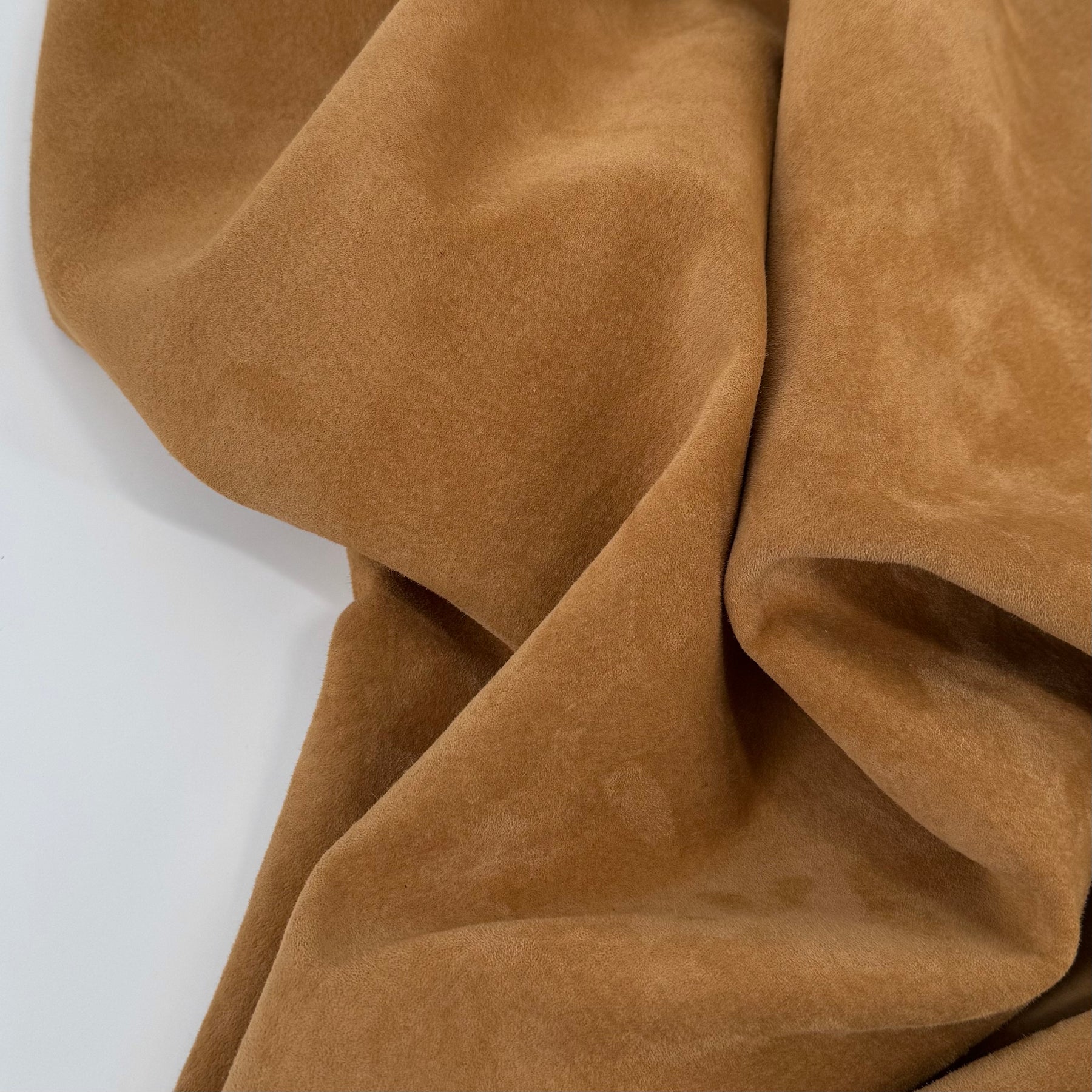 Pig Nubuck Medium-Thick Suede