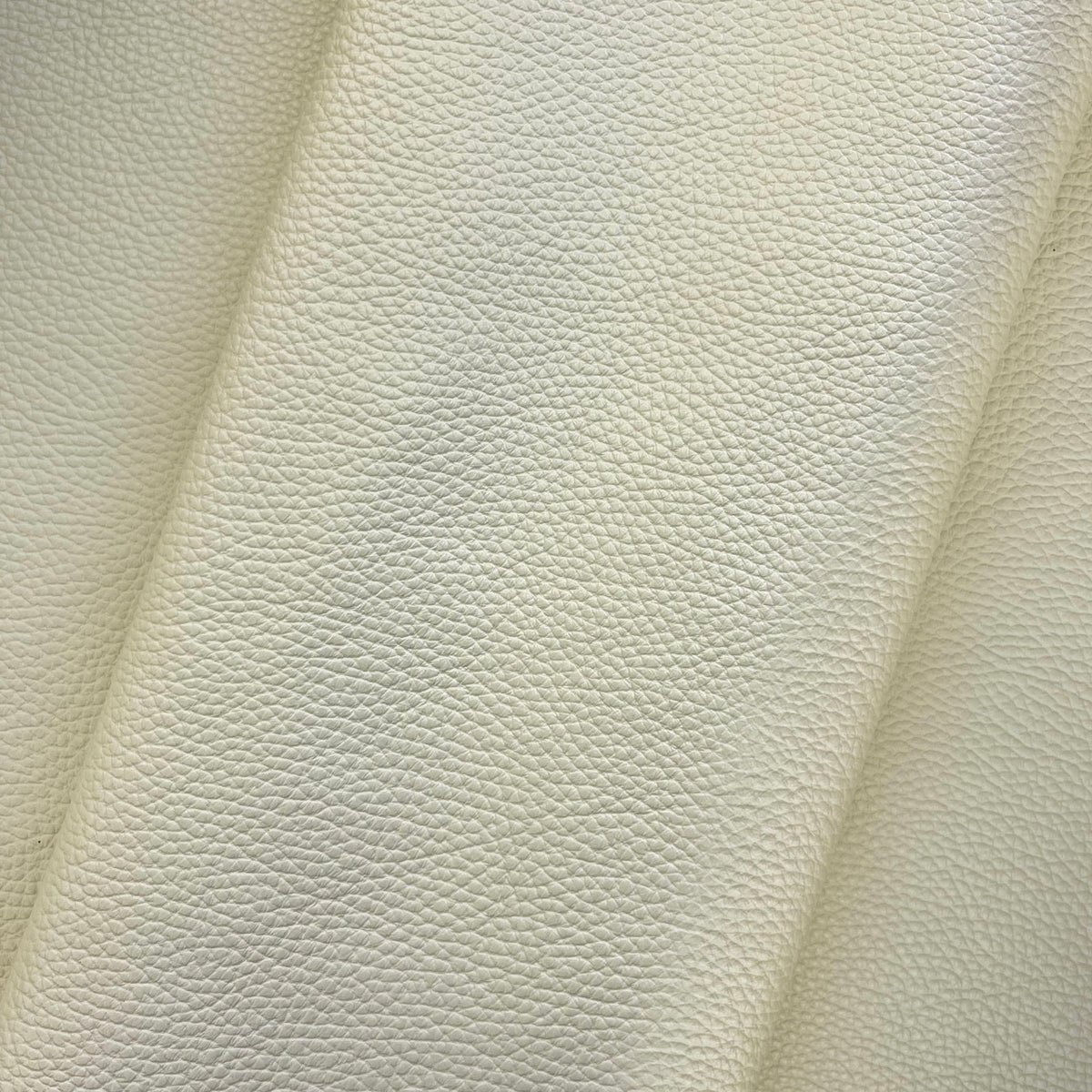 Navajo Cow Pebble Grain Hide | SHIPS IN TWO WEEKS